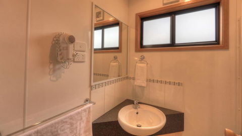 Yea Riverside Caravan Park - ACT Tourism 3