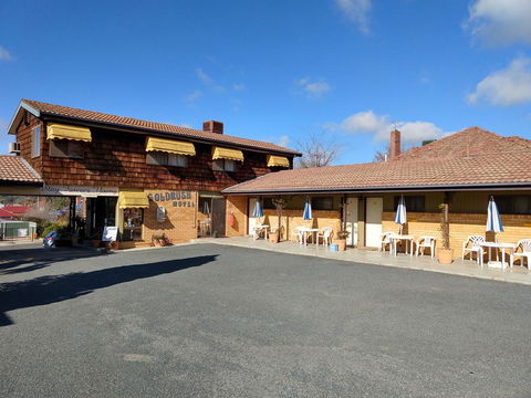 Young Goldrush Motel - ACT Tourism 1