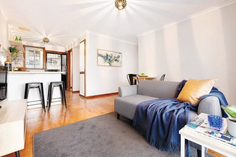 Your Ballarat Home - ACT Tourism 0