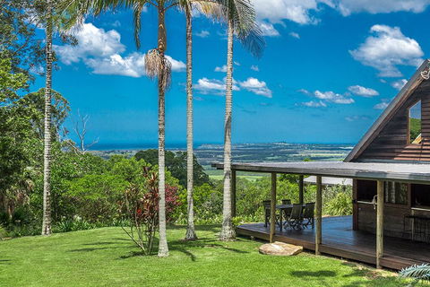 Your Luxury Escape - Cedar View - ACT Tourism 0