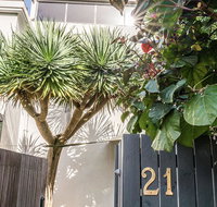 Your Luxury Escape - The Loft - ACT Tourism