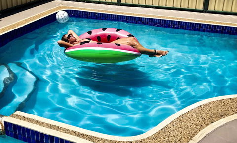 ZED MOTELS Tropical Gateway - ACT Tourism 1