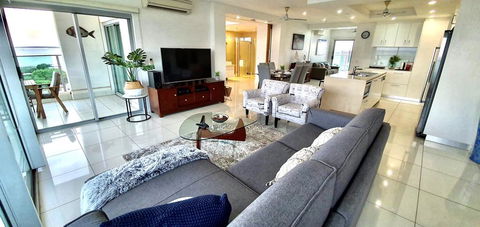 ZEN BY THE WATER - Darwin Premier Retreat - ACT Tourism 1