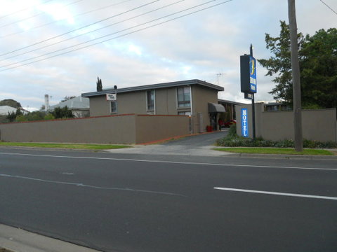 Zero Inn Motel - ACT Tourism 1