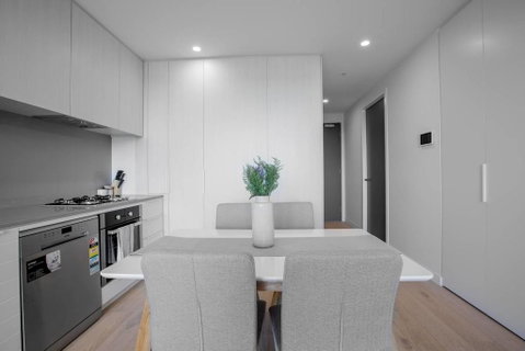 Grey Style, Simple And Cozy Apt@Parkville+Carpark - ACT Tourism 1