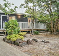 Currimundi Beach House - 1min to Currimundi Lake  Beach