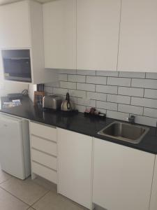 Direct Hotels - North Shore Kawana - ACT Tourism 4