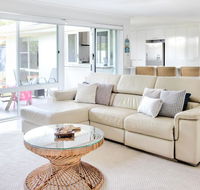 Relax at Bokarina Beach House Walk to Beach Relax by the pool - ACT Tourism