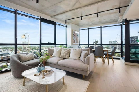 A Comfortable Stay Awaits You In Southbank - ACT Tourism 0