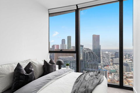 A Cozy 2BR Apt At Sapphire By The Gardens - ACT Tourism 1