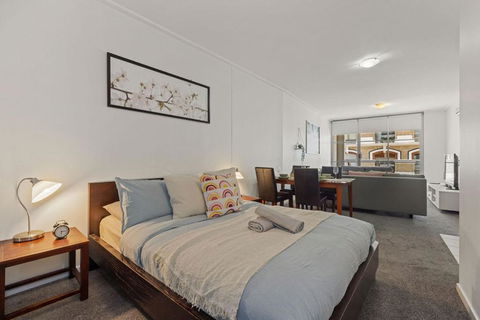 A Cozy Studio For 6 Next To Darling Harbour - ACT Tourism 0