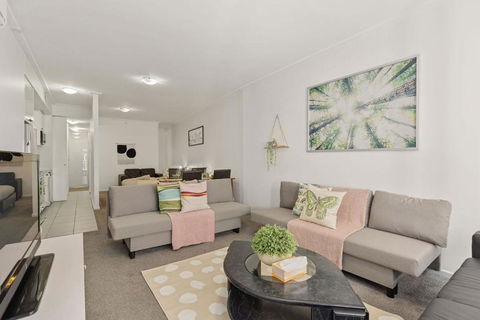 A Cozy Studio For 6 Next To Darling Harbour - ACT Tourism 1