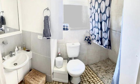 Absolute Beachfront Main Beach Gold Coast - ACT Tourism 1