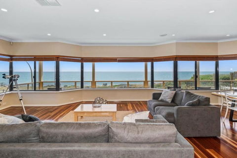 Absolute Oceanfront Escape - ACT Tourism 1