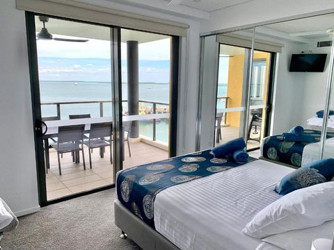 Absolute Waterfront - Tropical Oasis Over The Water - ACT Tourism 4