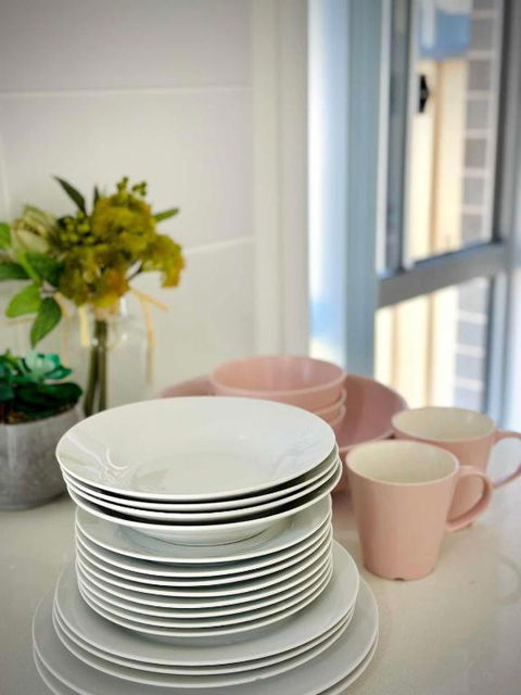 Adorable Modern 4 Br House WiFi & Parking - ACT Tourism 3
