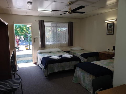 Affordable Gold City Motel - ACT Tourism 4