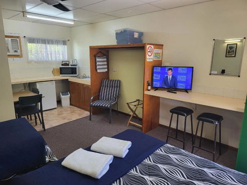 Affordable Gold City Motel - ACT Tourism 2