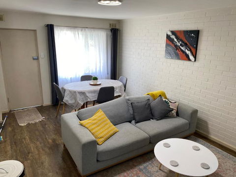 Affordable Inglewood Apartment+Pool - ACT Tourism 3