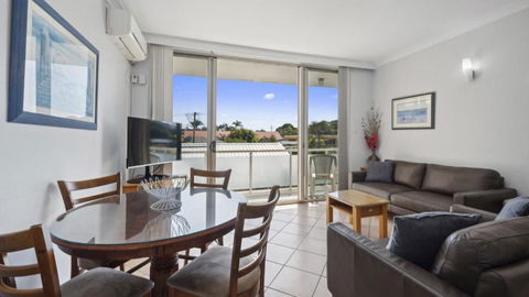 Affordable, Pool, Spa, Beach, Bbq, Sleeps 4 - ACT Tourism 1