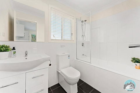 Aircabin - Oxley Park - Lovely & Comfy - 2 Beds - ACT Tourism 4