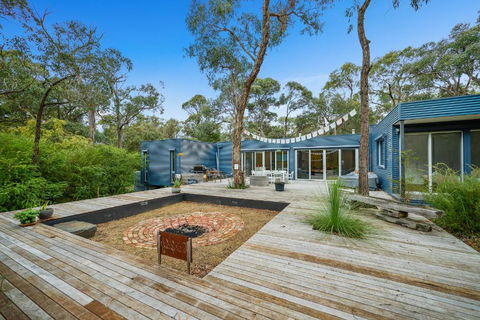 Aireys Bush Retreat - ACT Tourism 0