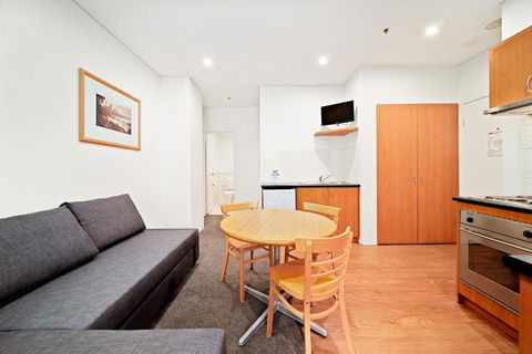 All Suites Perth - ACT Tourism 3