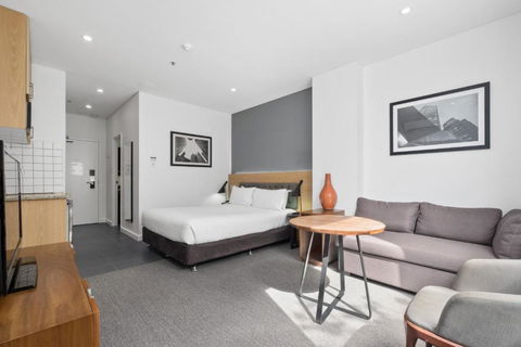 All Suites Perth - ACT Tourism 1