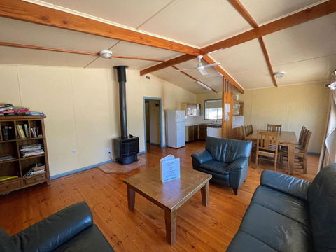 Alligator Lodge - Mount Remarkable National Park - ACT Tourism 2