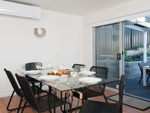 Aloha Beach House - ACT Tourism 1