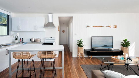 Aloha Beach House - ACT Tourism 2