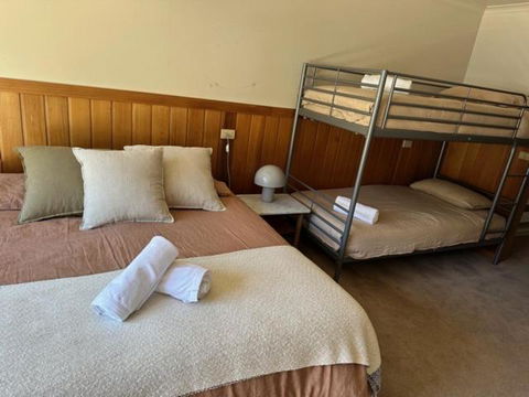 Altitude Apartments - ACT Tourism 3