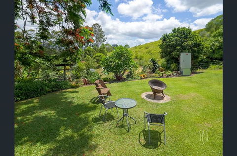 Amamoor Homestead And Country Cottages - ACT Tourism 4