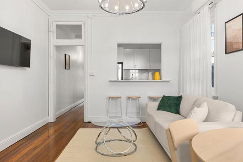 Amazing 2BR Apartment Near Barangaroo - ACT Tourism 1