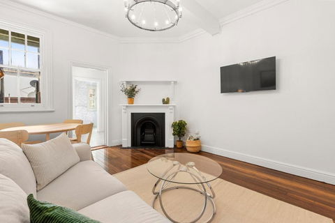 Amazing 2BR Apartment Near Barangaroo - ACT Tourism 0