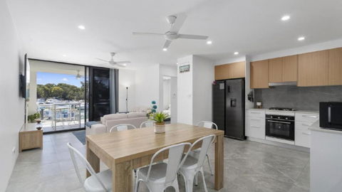 Anchors Away - Waterfront Unit - ACT Tourism 1
