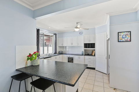 Anzac Cottage - ACT Tourism 3