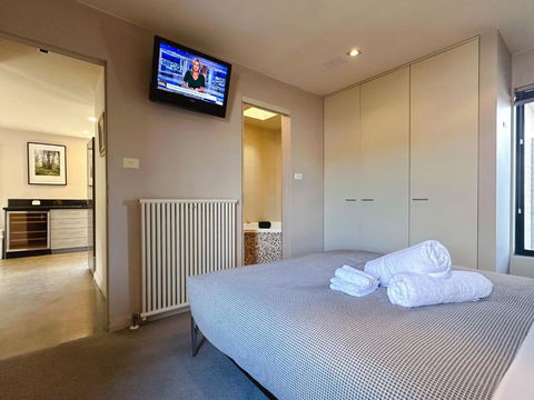 Apartment On Star Unit 2 - ACT Tourism 1