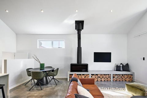 Architectural Brilliance - Sandy Bay - ACT Tourism 3