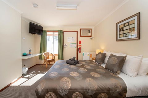 Ardrossan Hotel Motel - ACT Tourism 3
