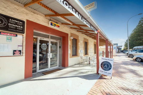 Ardrossan Hotel Motel - ACT Tourism 0