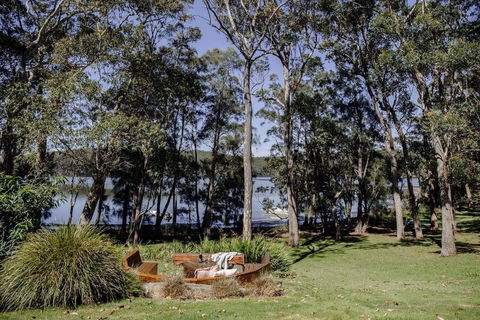 Aria Shores - Your Lakeside Haven - ACT Tourism 1