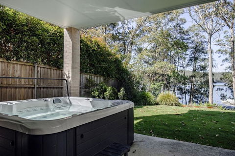 Aria Shores - Your Lakeside Haven - ACT Tourism 2