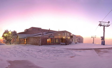 Arlberg Hotel Mt. Buller - ACT Tourism 0