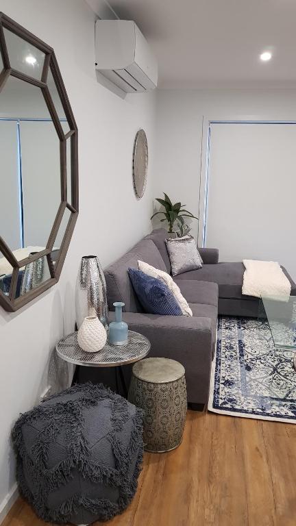 At Home Apartments - ACT Tourism 0