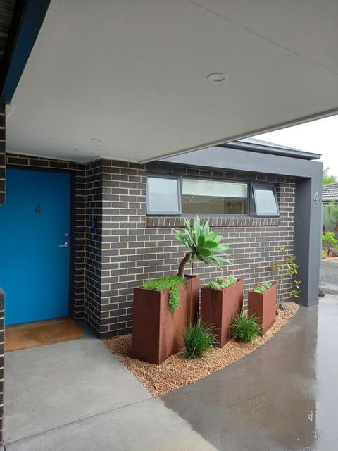 At Home Apartments - ACT Tourism 1