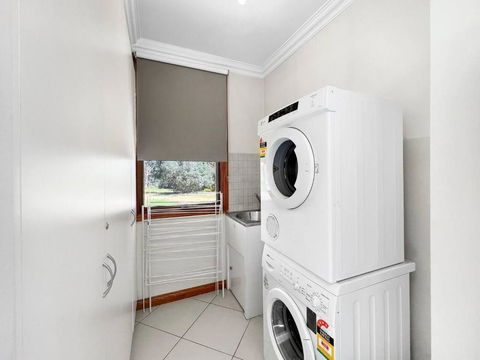 Aurora Cottages - Bellfield - ACT Tourism 1