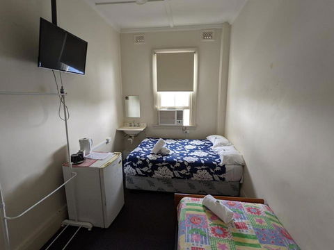 Australian Hotel - ACT Tourism 2