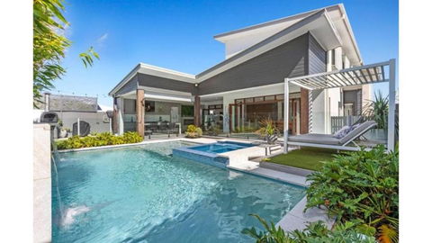 Avoca Beach Retreat - ACT Tourism 3