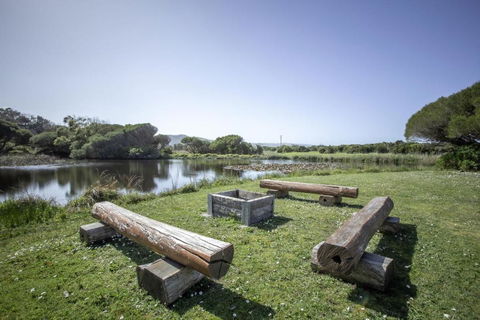 Apollo Bay Cottages- Sabine - ACT Tourism 2